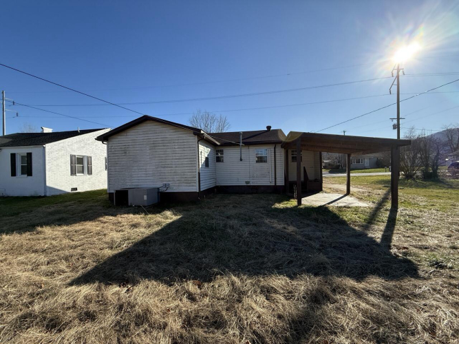 Listing Image 5