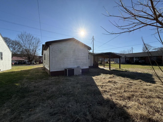 Listing Image 6