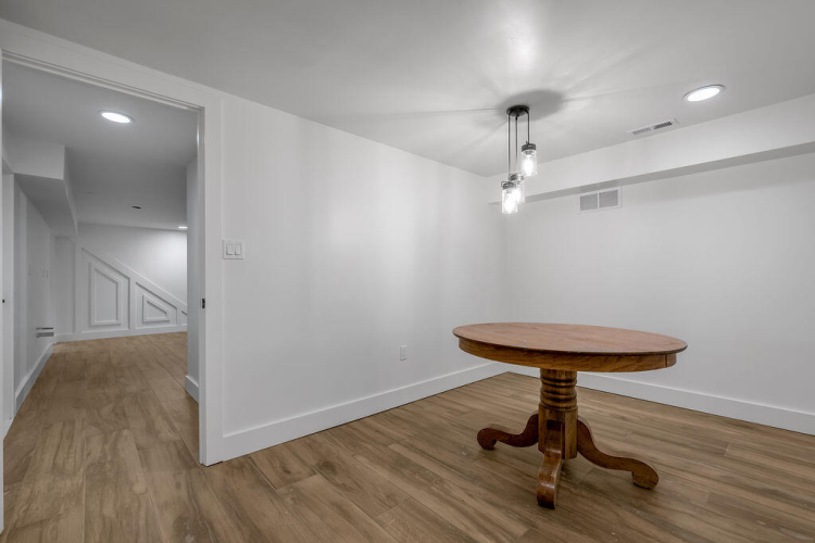 Listing Image 56