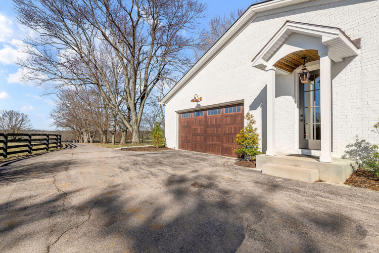 Listing Image 57