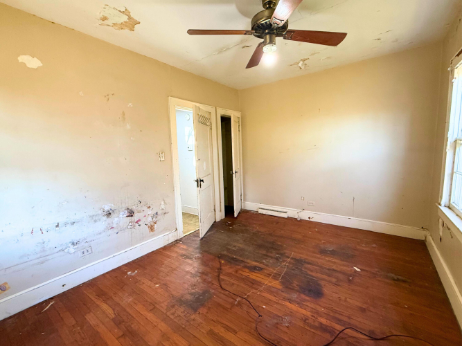 Listing Image 28