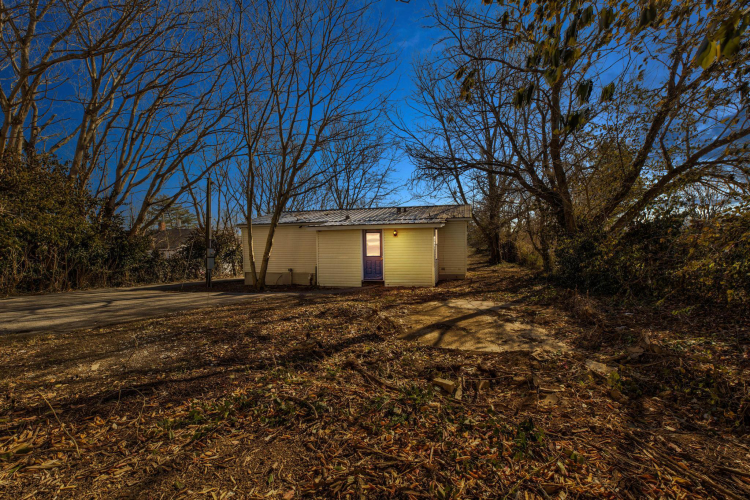 Listing Image 20