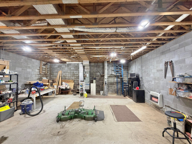 Listing Image 18