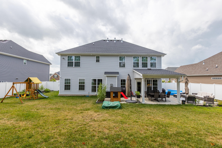 Listing Image 42
