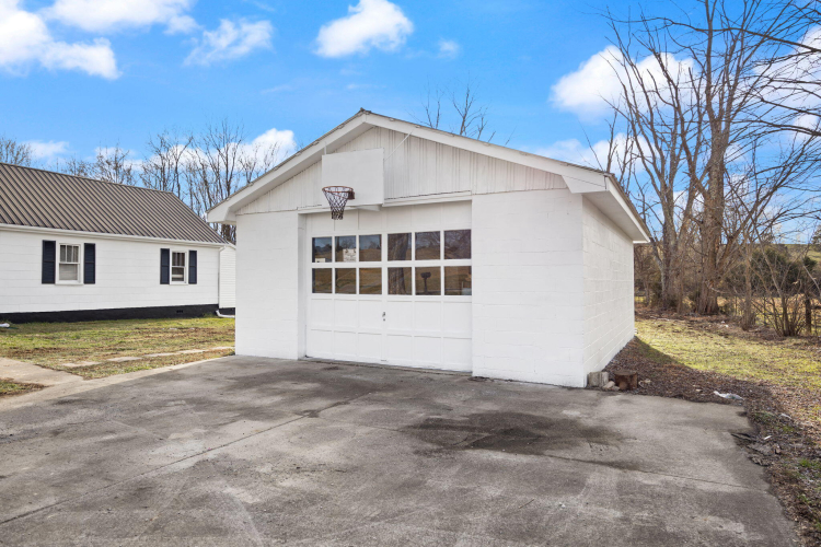 Listing Image 32