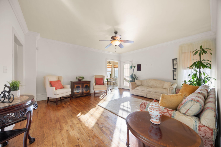 Listing Image 20