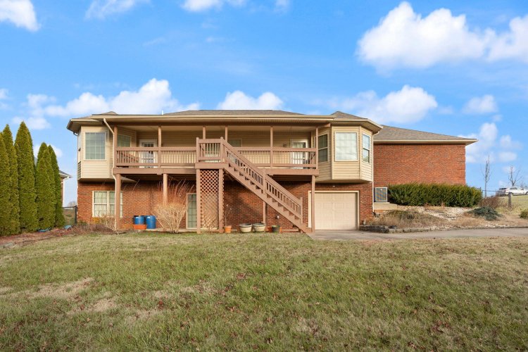 Listing Image 4