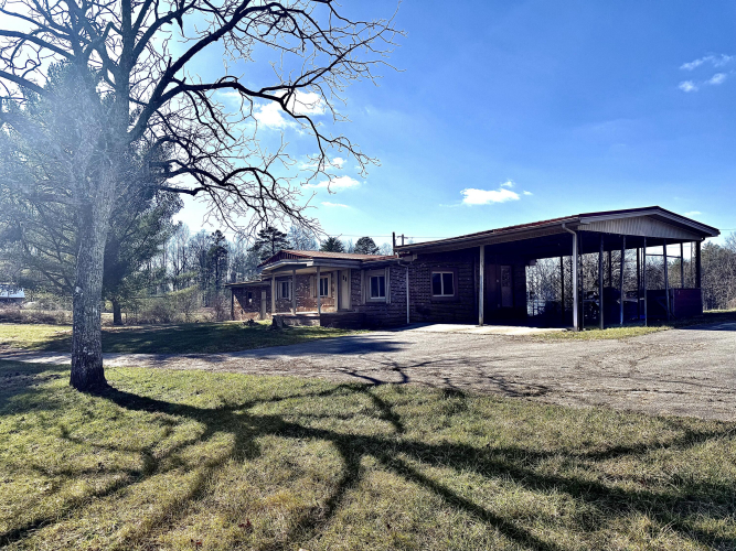 Listing Image 4