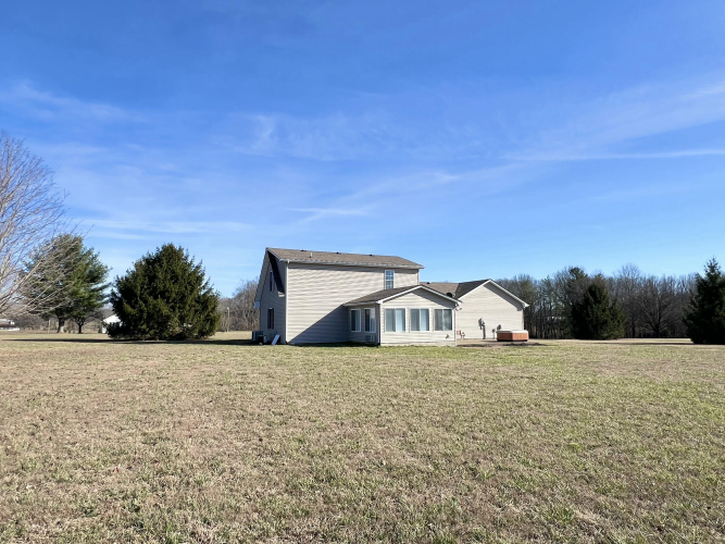 Listing Image 44
