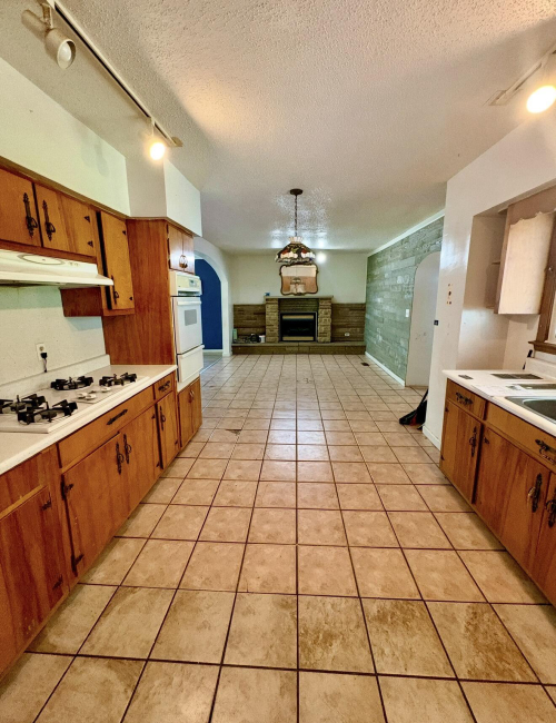Listing Image 32