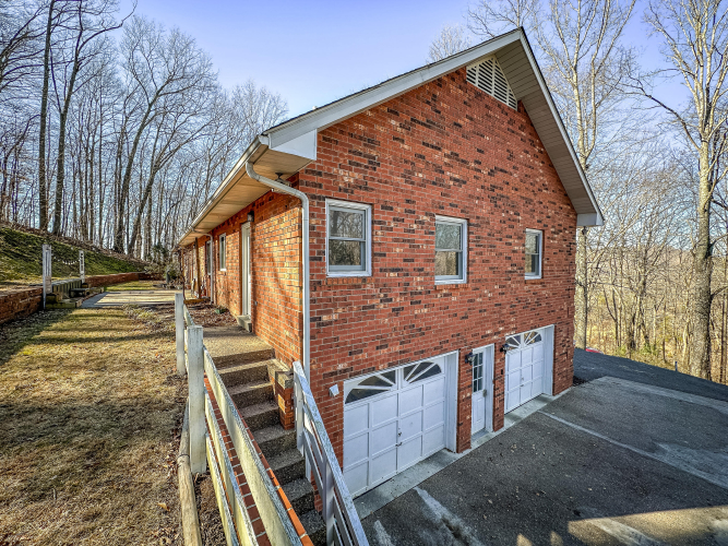 Listing Image 49