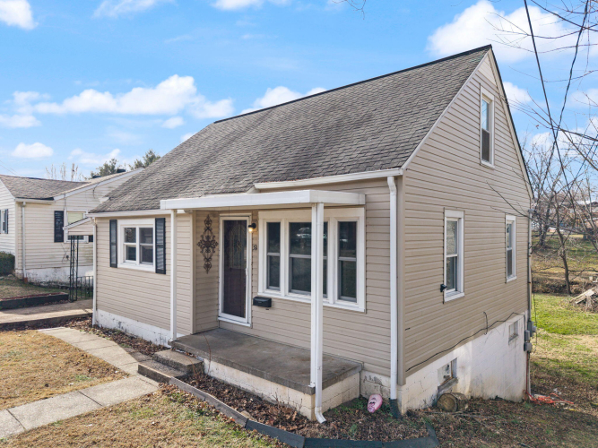 Listing Image 4