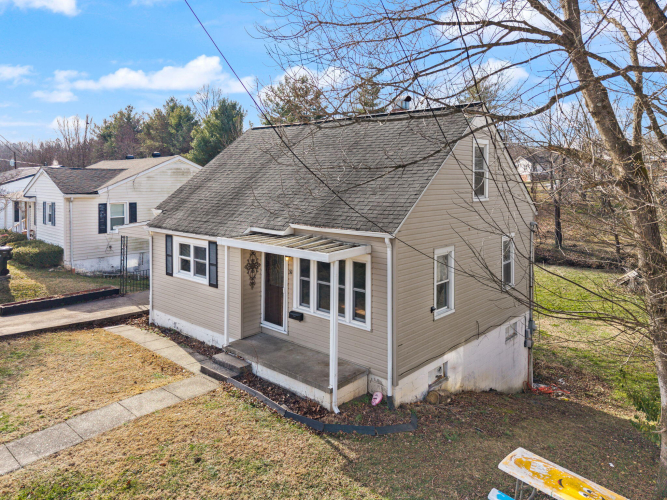 Listing Image 5