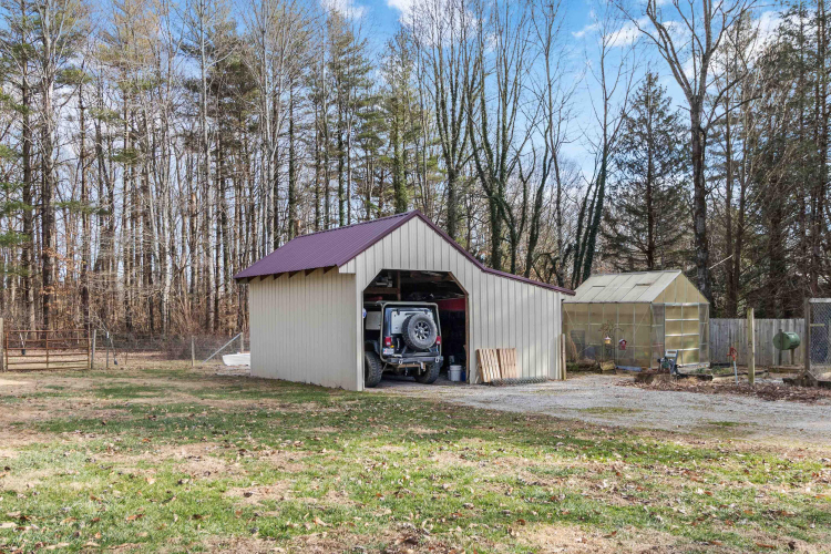 Listing Image 43