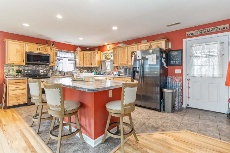 Listing Image 57