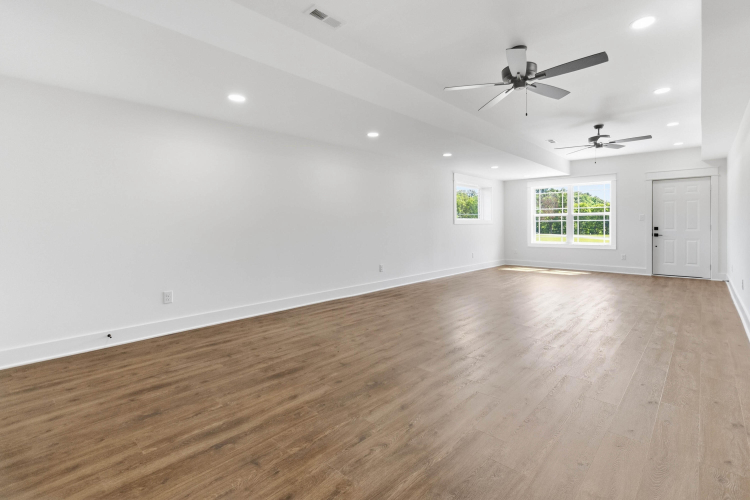 Listing Image 50
