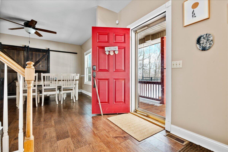 Listing Image 7