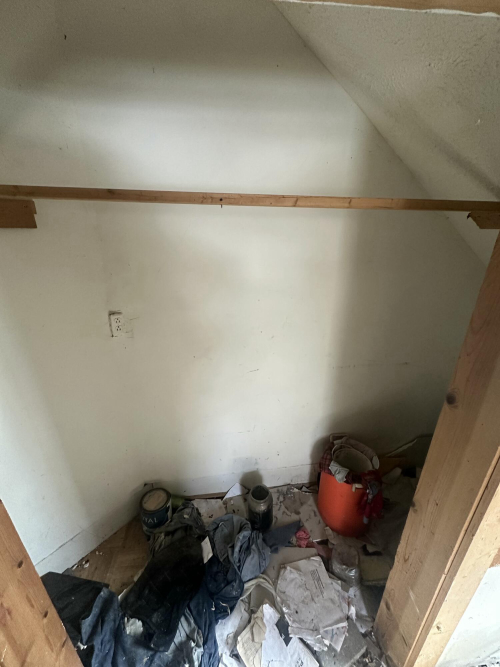 Listing Image 17