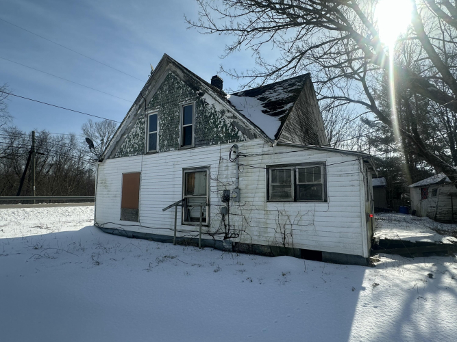 Listing Image 5