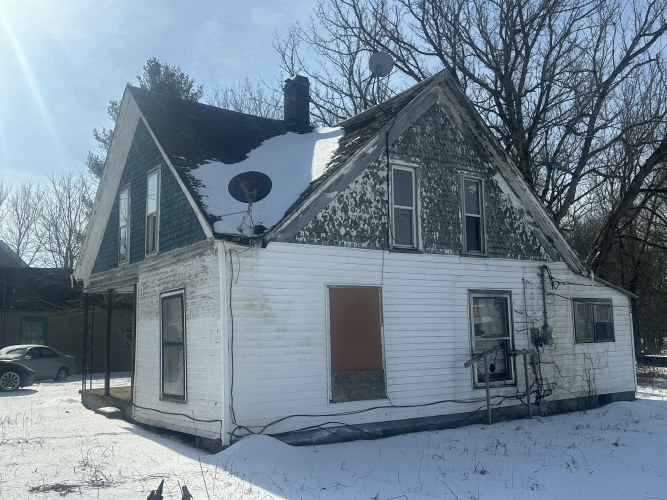 Listing Image 6