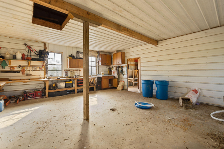 Listing Image 47