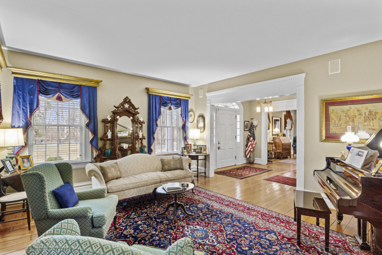 Listing Image 13