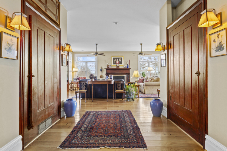 Listing Image 20