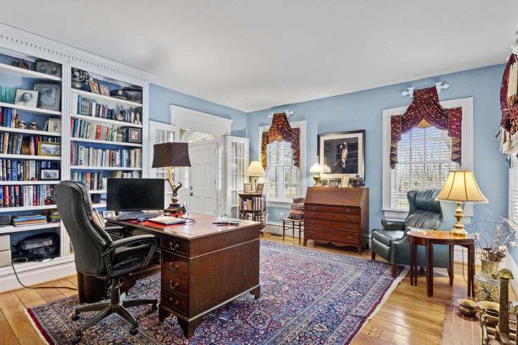 Listing Image 9