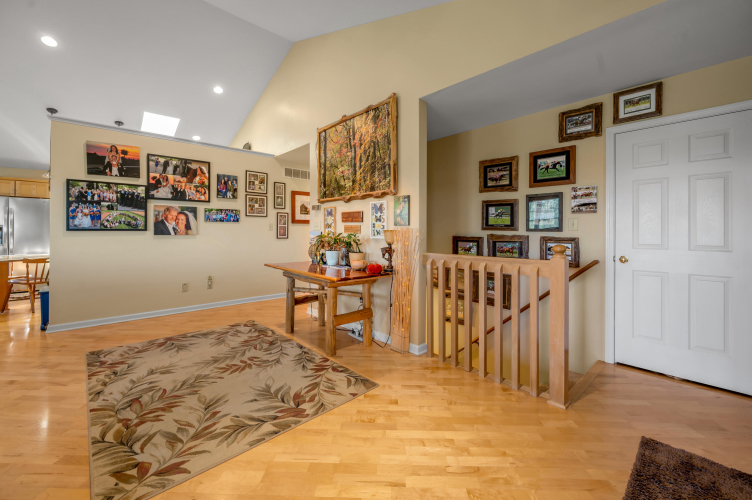 Listing Image 54