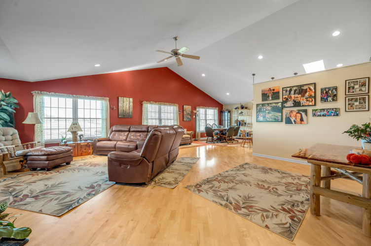 Listing Image 55