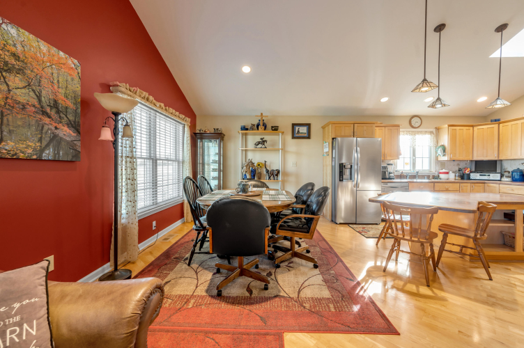 Listing Image 58