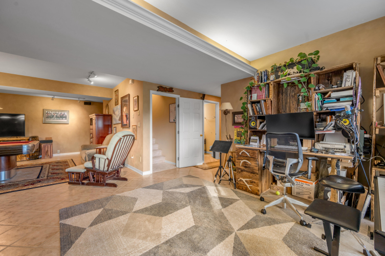 Listing Image 85