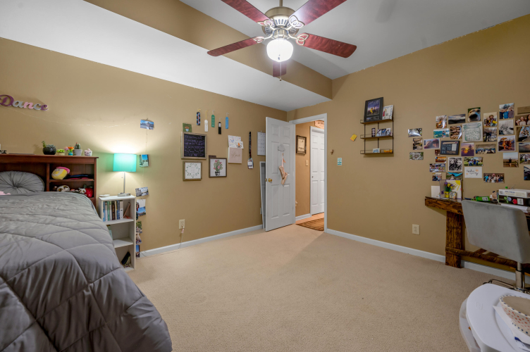 Listing Image 53