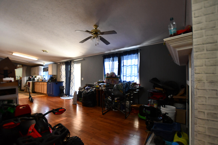 Listing Image 16