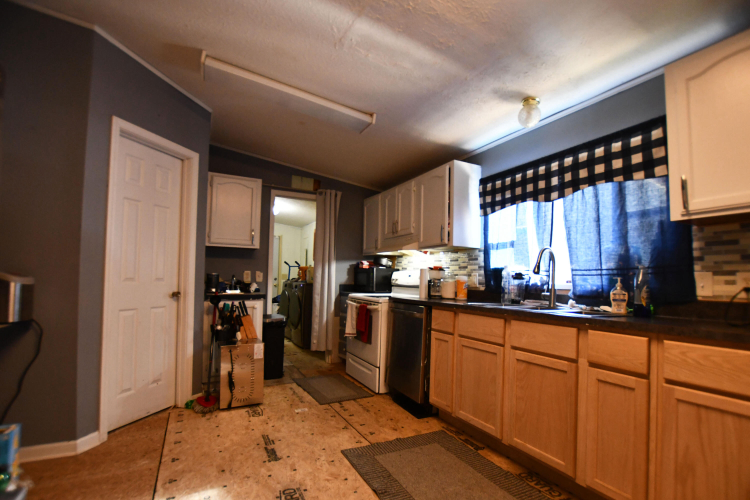 Listing Image 17