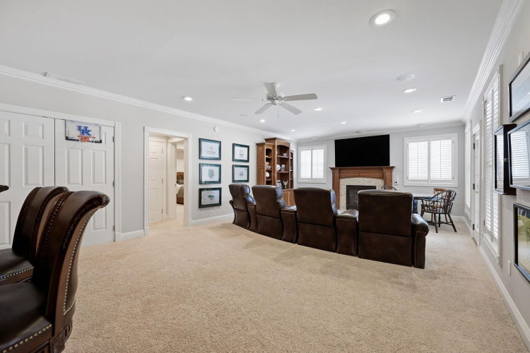 Listing Image 102
