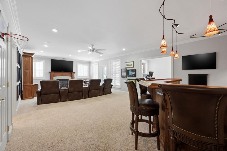 Listing Image 103