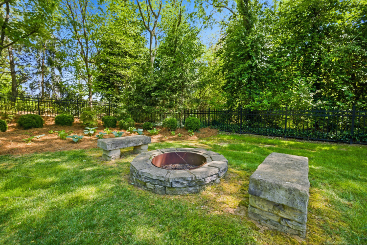 Listing Image 21