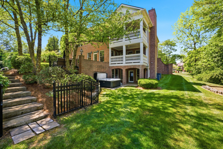 Listing Image 23