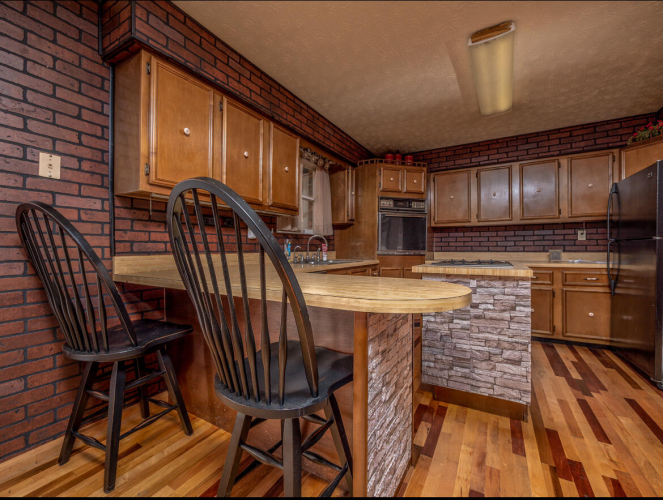 Listing Image 22