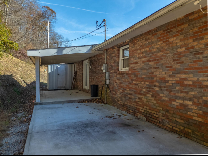Listing Image 28