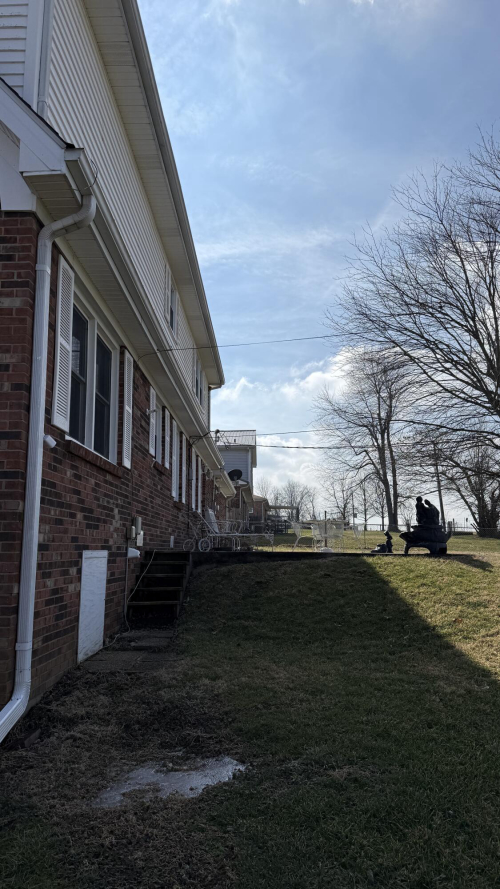 Listing Image 52