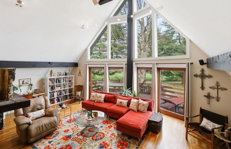 Listing Image 9