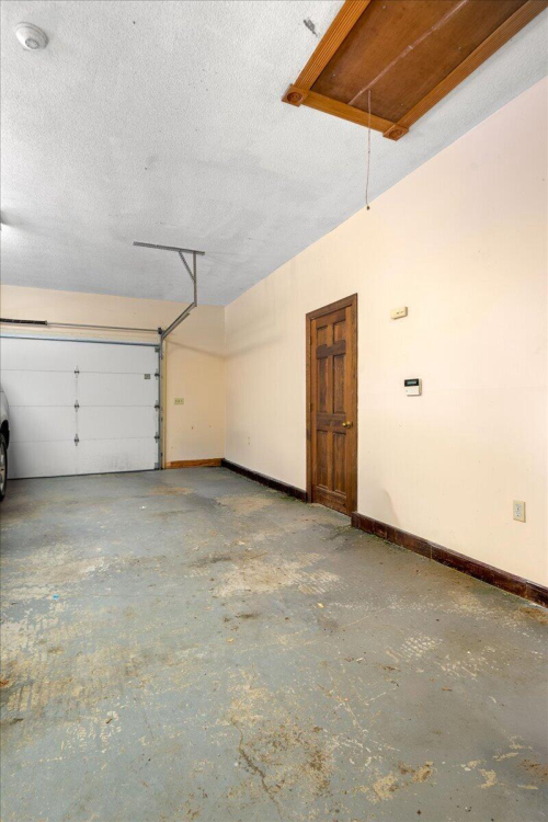Listing Image 40