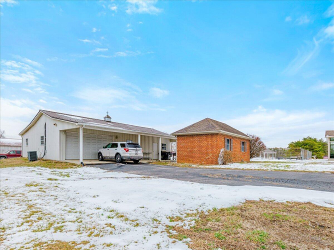 Listing Image 46