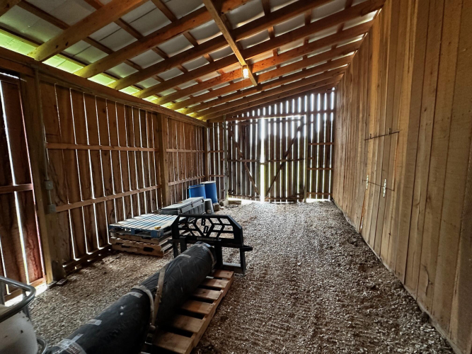 Listing Image 80