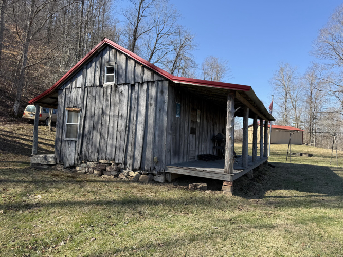 Listing Image 4