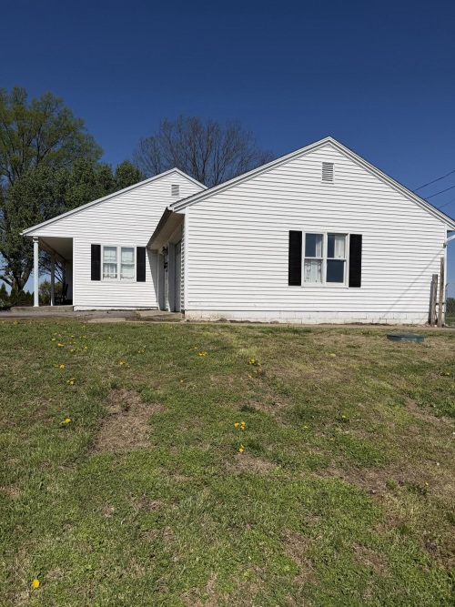 Listing Image 4