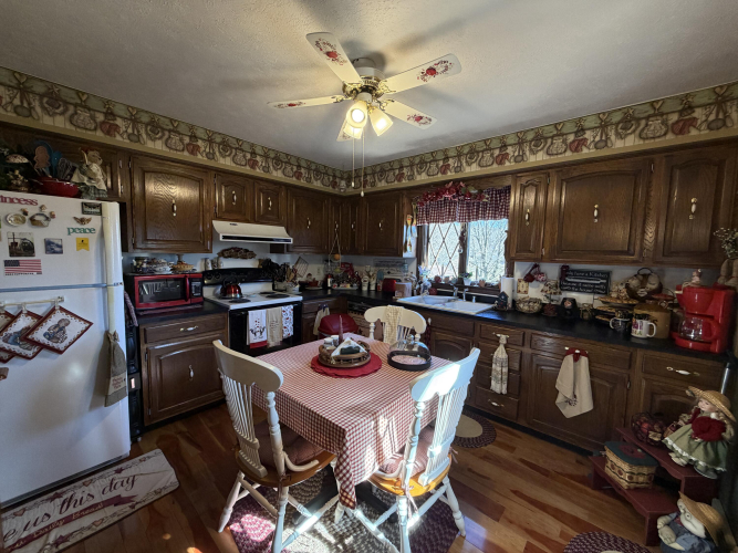 Listing Image 16