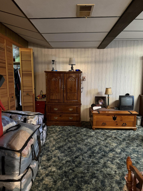 Listing Image 52